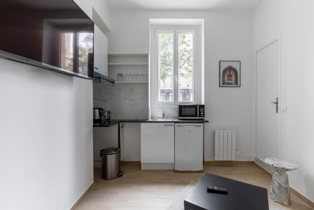 Montbrunalesia II Cosy Studio 2P Paris Extérieur photo